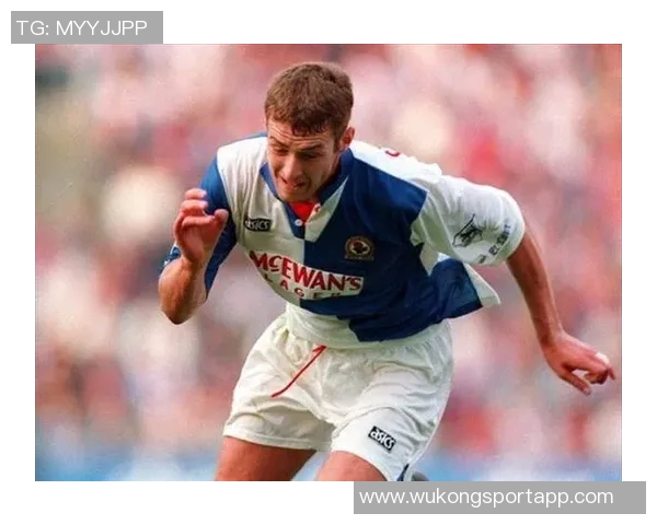 萨顿盛赞凯恩足球头脑称其为英格兰历史最佳射手之一 萨顿盛赞凯恩足球头脑称其为英格兰历史最佳射手之一